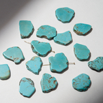 Туркенит (имитация бирюзы), продольное отверстие, 25-35*20,5-31мм