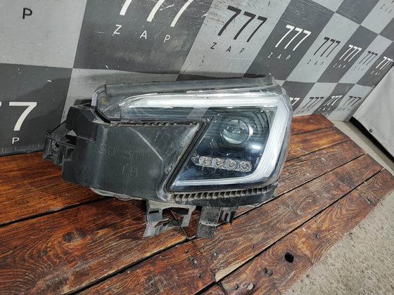 Фара левая Subaru Forester 5 (SK) 21-нв Б/У Оригинал 84002SJ630