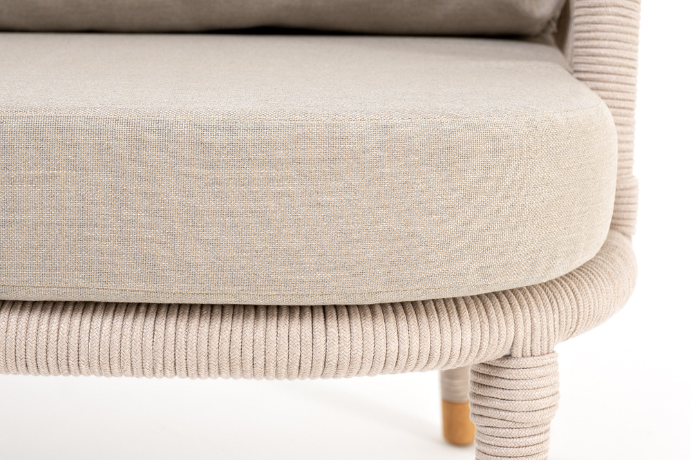 "Верона" кресло плетеное из роупа, каркас алюминий белый муар, роуп бежевый круглый, ткань бежевая 15052