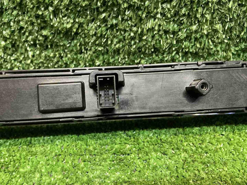 Блок управления климат-контроля BMW I7 G70 (22-нв)