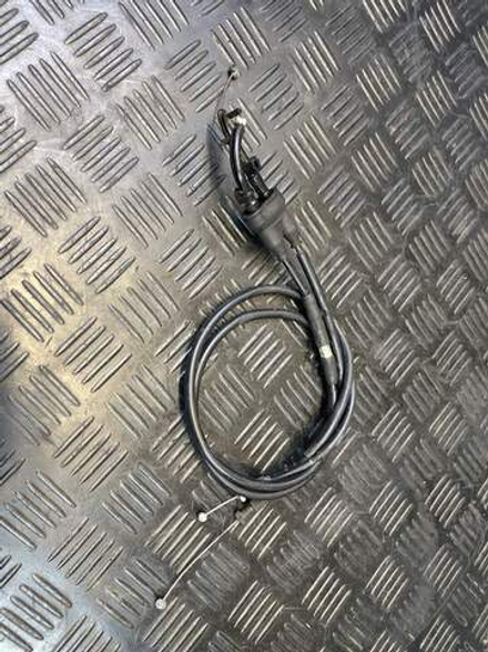 Тросики газа Yamaha FZ1 Fazer RN17