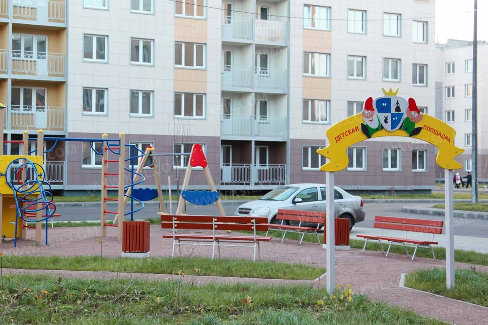 Входная арка детской площадки
