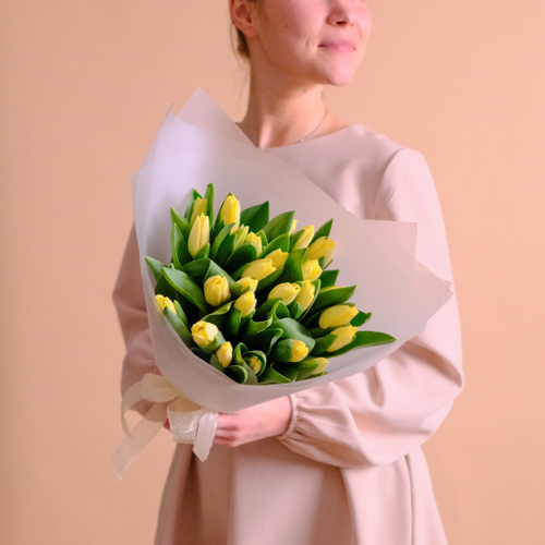 Купить Букет 25 нежных тюльпанов Крем Фреш #831