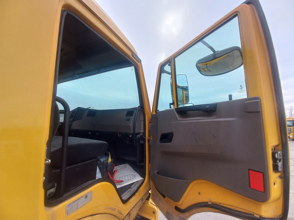 КамАЗ 65116 6x4 Седельный тягач 65116-7010-48(A5) (Дизельный, 6,7 л, 292 л.с., МТ)