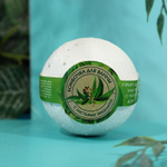 Бомбочка для ванны Кладовая красоты с листьями эвкалипта - 120 гр.