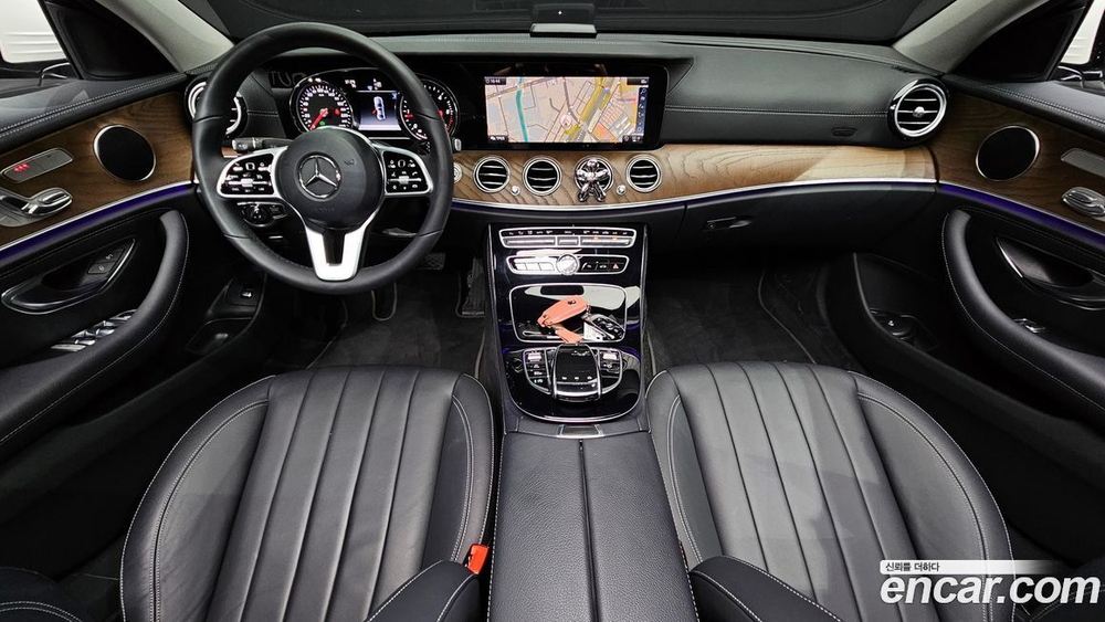 Mercedes-Benz E-Class W213 E220d 4MATIC Exclusive (10.2019)