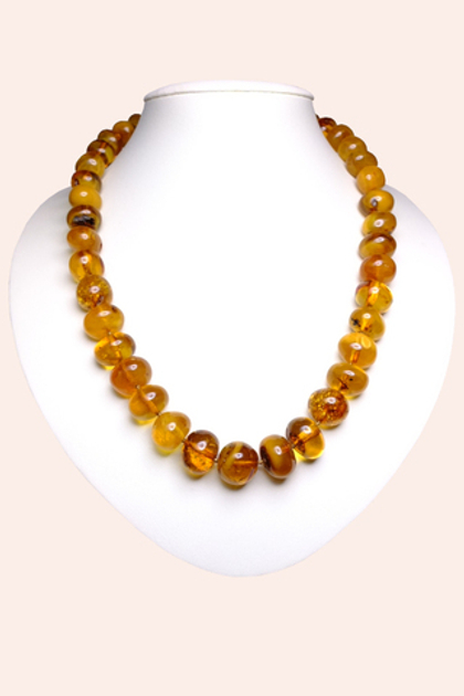 Бусы мятый шар из янтаря