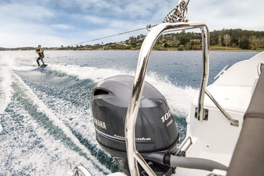 4х-тактный лодочный мотор YAMAHA F100FETL