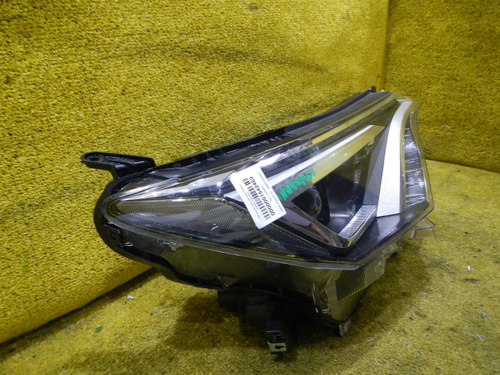 Фара правая Toyota RAV4 4 CA40 (2015-2019) LED