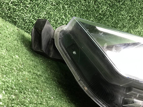 Битая Фара левая Chery Tiggo 8 Pro (2021-2024) LED