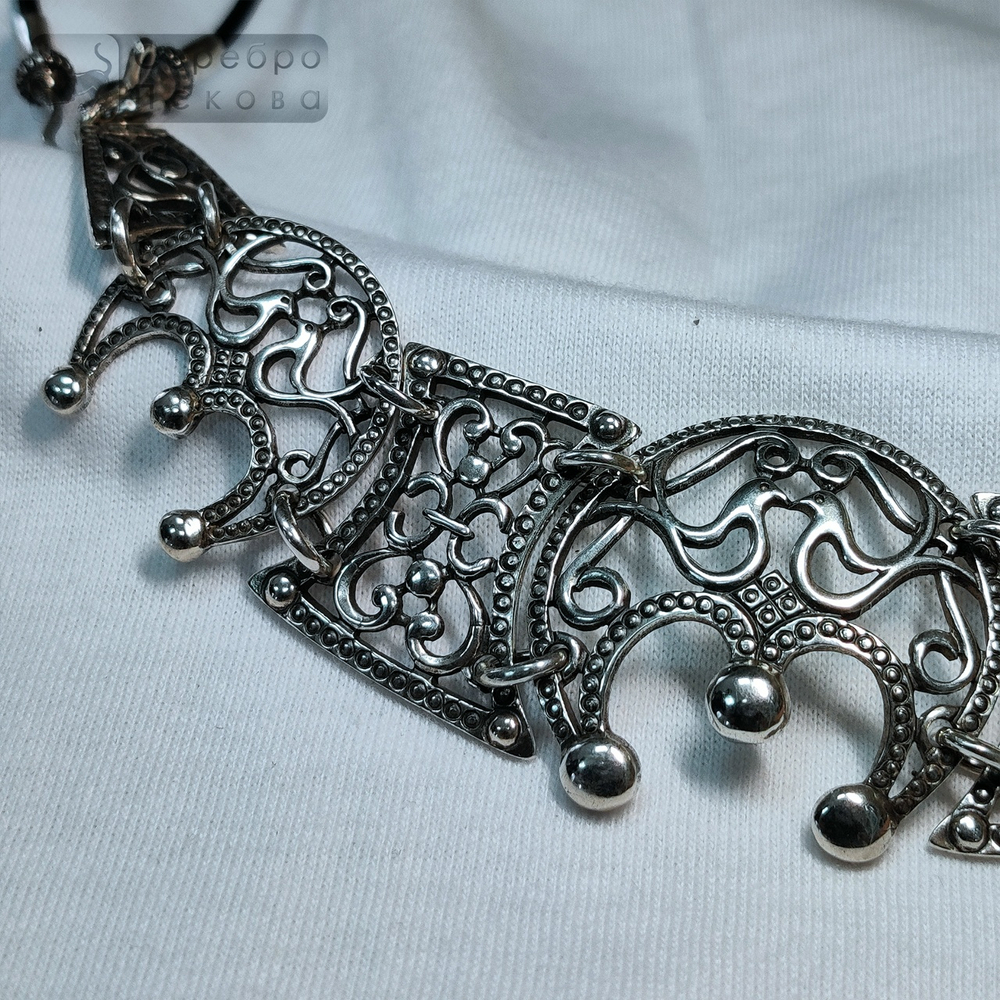 Гривна "Лунница"