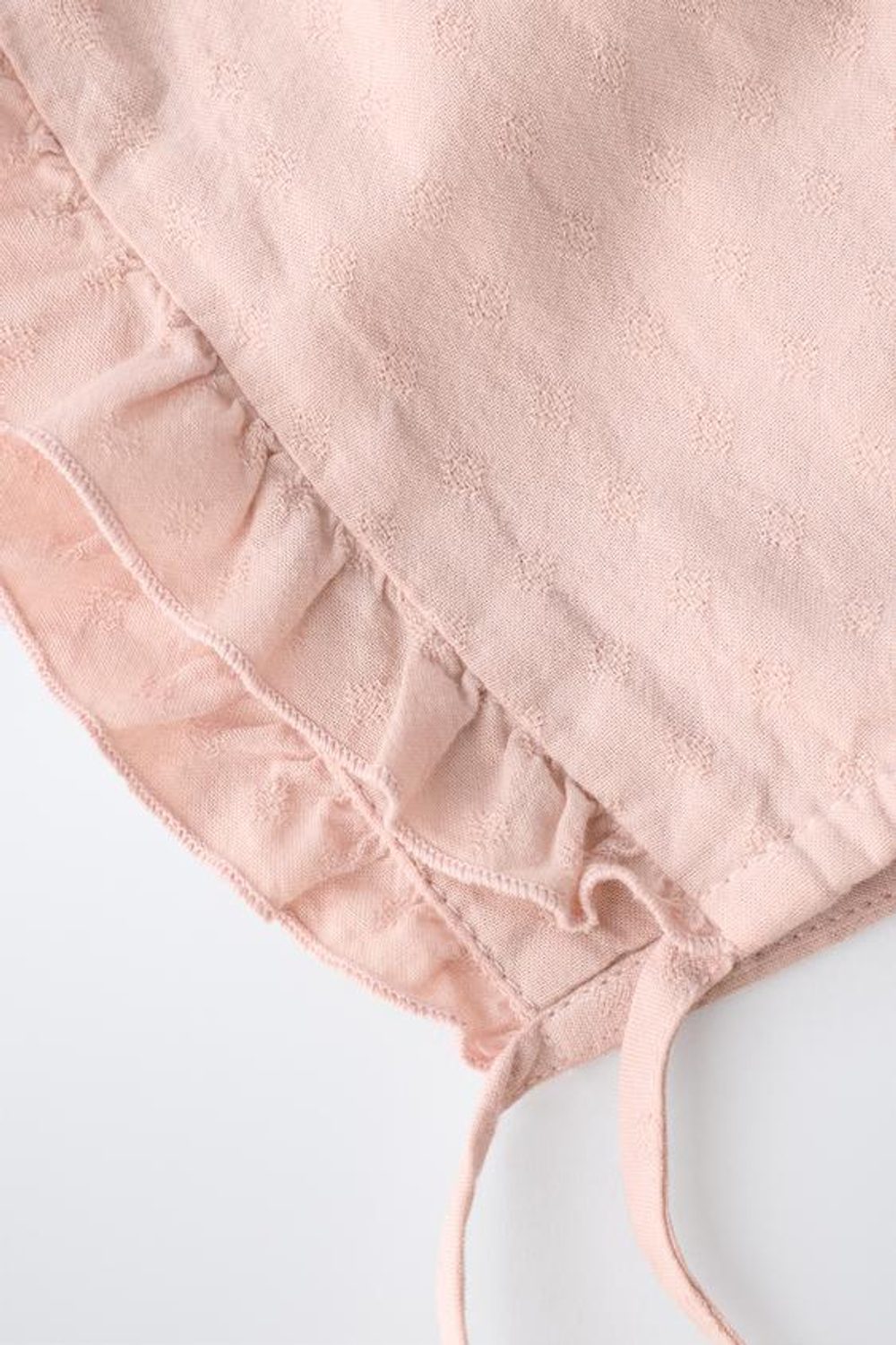 ZARA ЧЕПЧИК С ВЫШИВКОЙ И ОБОРОЧКАМИ, ПУДРОВО-РОЗОВЫЙ