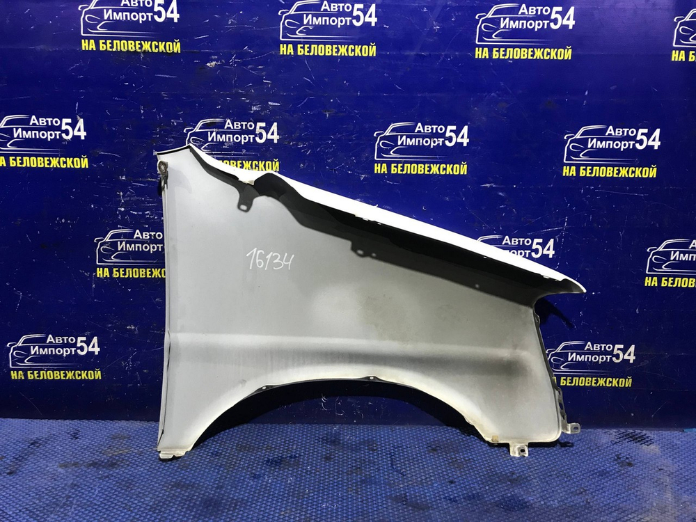 Крыло переднее левое Honda STEPWGN 1996-2001