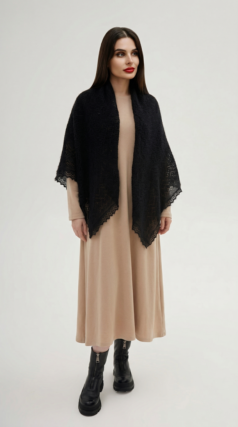 Оренбургский пуховый платок П2-125-07 черный