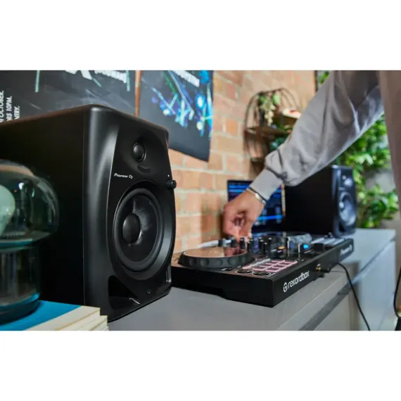 Pioneer DM-50D-BT Black