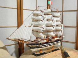 Meteor Lights Модель парусника ''Amerigo Vespuccl''