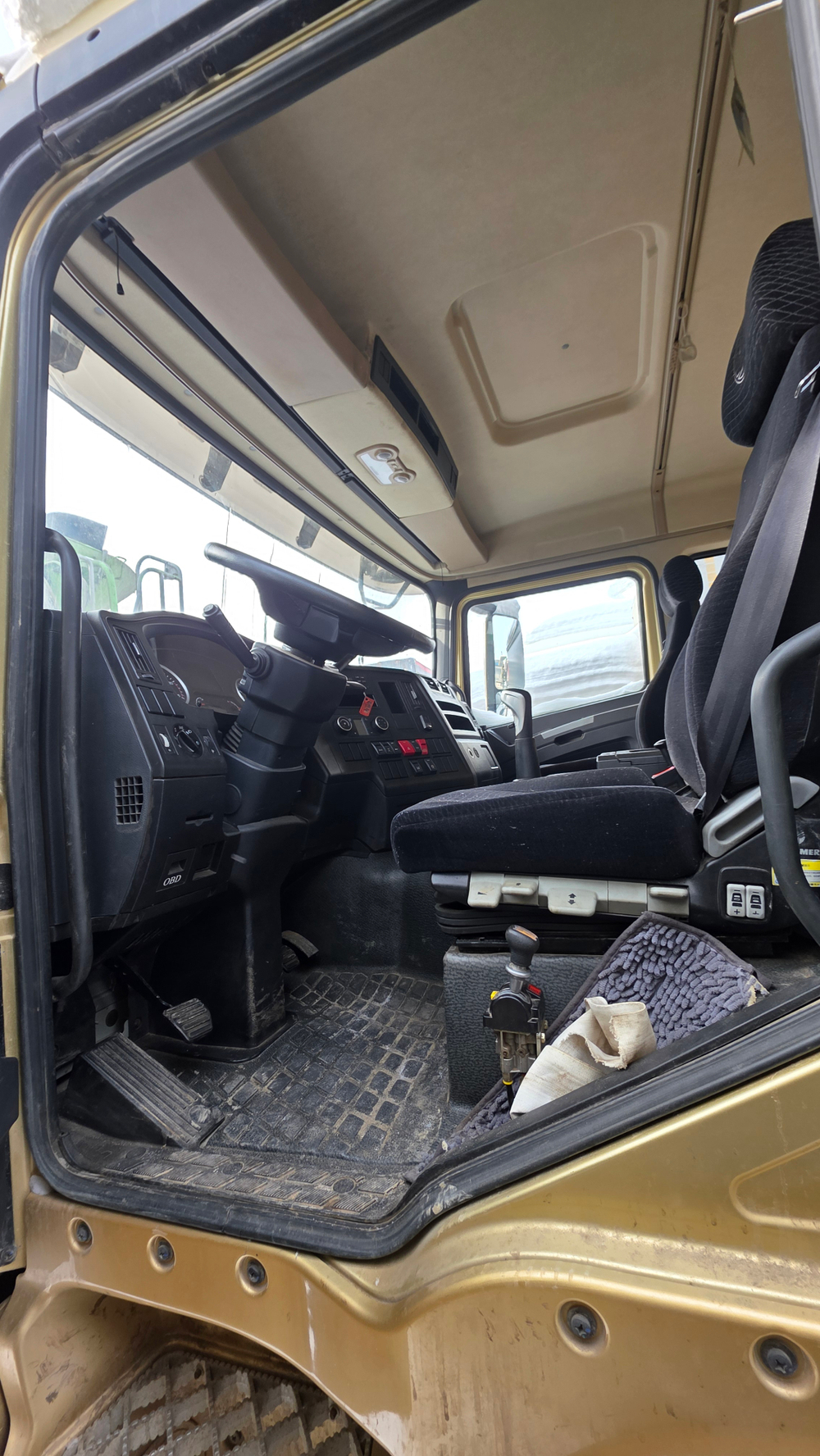 Shacman (Shaanxi) SX* 8x4 Самосвал SX331863366 (Дизельный, 12,5 л, 544 л.с., МТ)