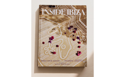 Inside Ibiza. Альбом об интерьерах Ибицы (на английском языке)