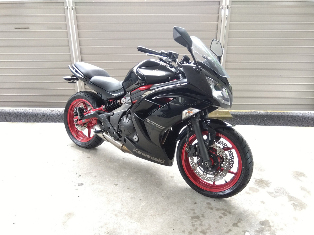 Kawasaki Ninja 400 043085