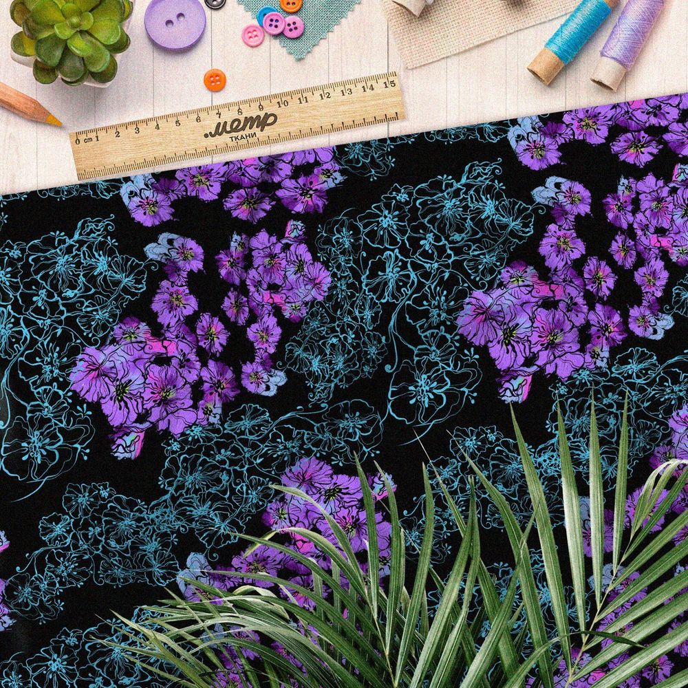 Ткань оксфорд 600 фиолетовые цветы с паутинкой