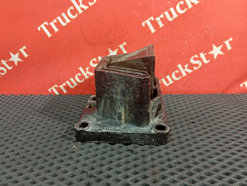 Подушка двигателя передняя левая 2024г