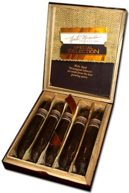 Nestor Miranda Special Selection Oscuro Ruky