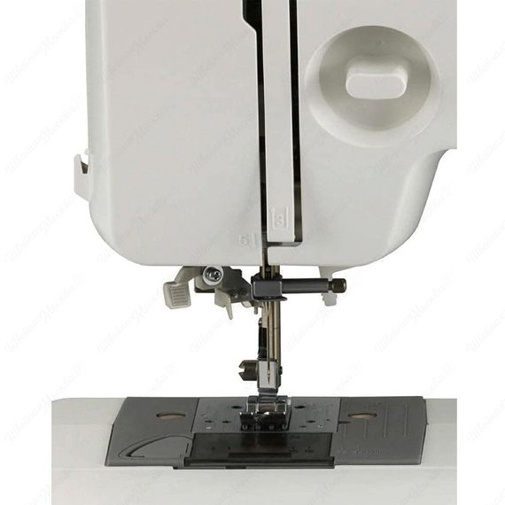 Швейная машина Brother Xl2800