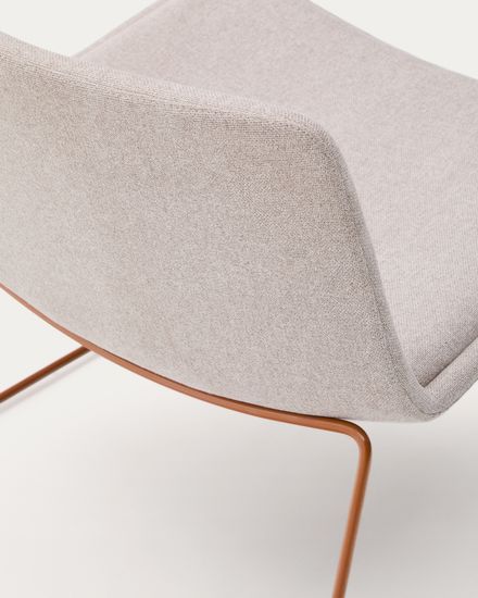 Zahara Стул со стальными ножками полиэстер бежевый La Forma Испания 