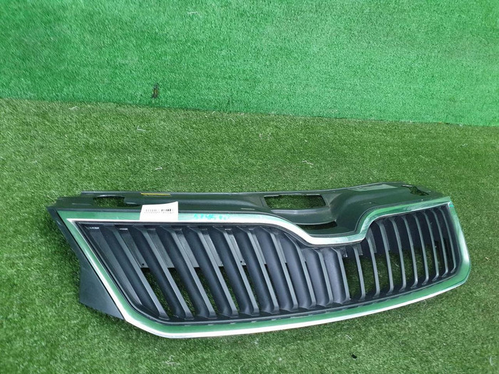 Решетка радиатора Skoda Rapid 1 (2012-2020)