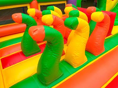 Коммерческий надувной батут «Три дракона», 13*9*9 м