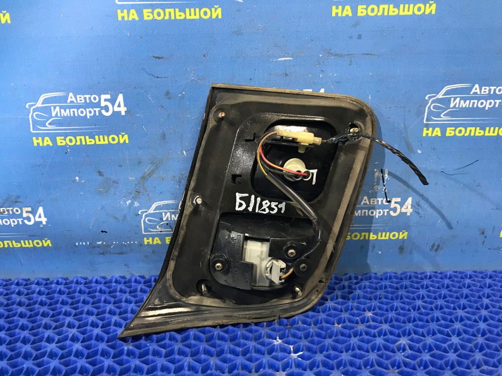Вставка багажника левая SUBARU FORESTER 1999-2002