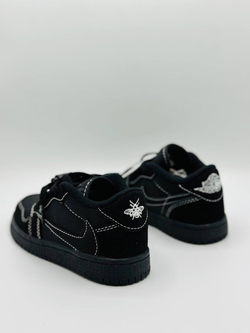 Кроссовки для мальчиков Nike x Travis Scott