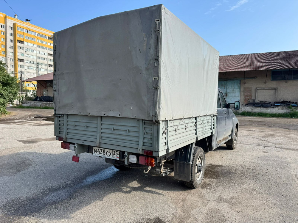 UAZ Profi 236324 (Борт/Тент, Бензиновый, 2,7 л, 150 л.с.)