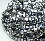 БВЛ001НН4 Хрустальные бусины квадратные, цвет: серебро металлик, размер 4 мм, кол-во: 44-45 шт.