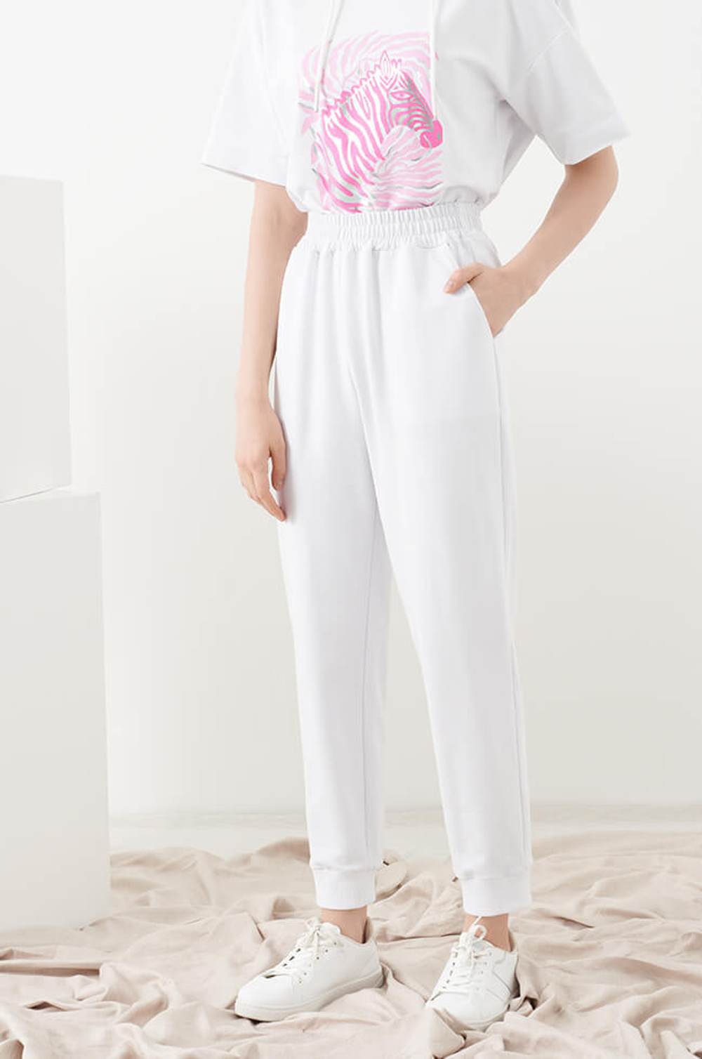 3983 Брюки женские (белый)