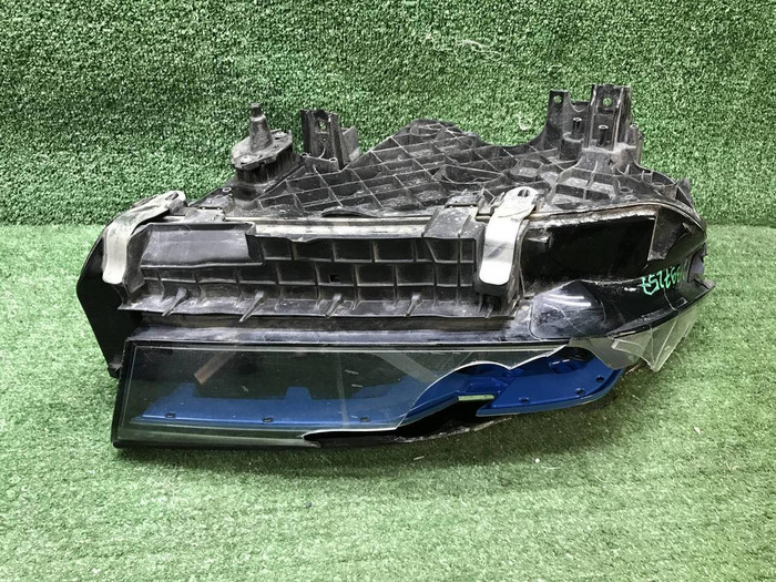 Фара правая BMW 6er G32 (2020-2023) Laser