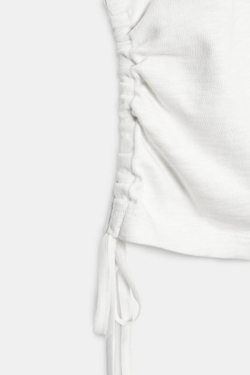 ZARA ФУТБОЛКА В СТИЛЕ РУСТИК СО СБОРКАМИ, БЕЛЫЙ