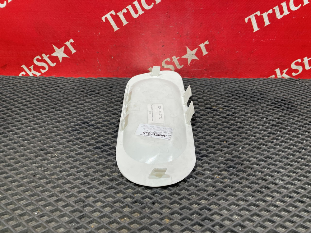 Заглушка ПТФ левая