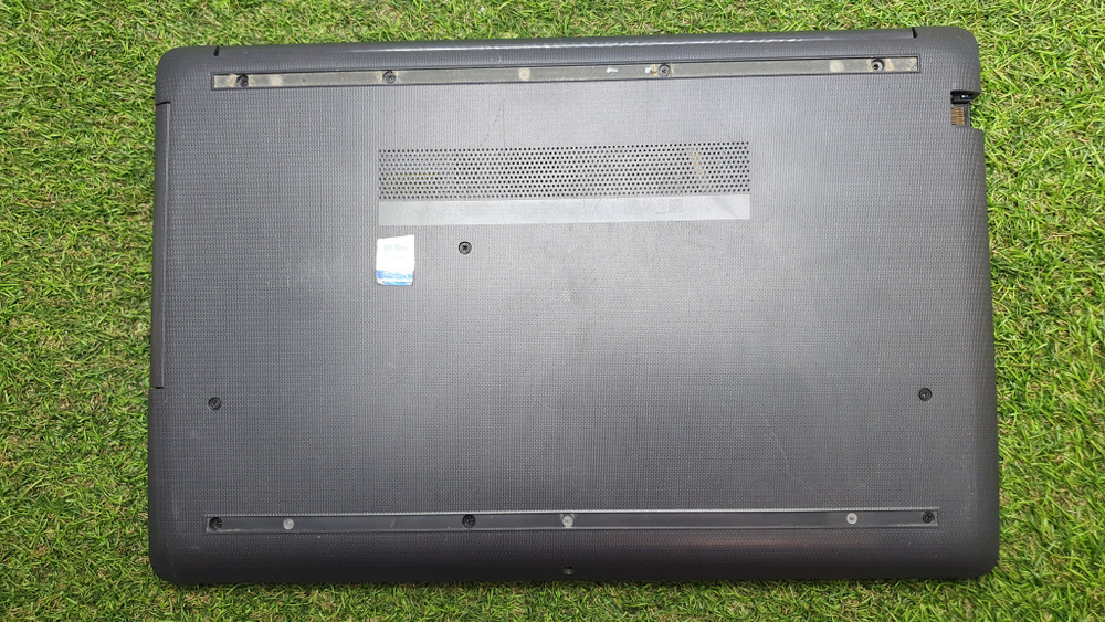 Ноутбук HP i3-7/8Gb