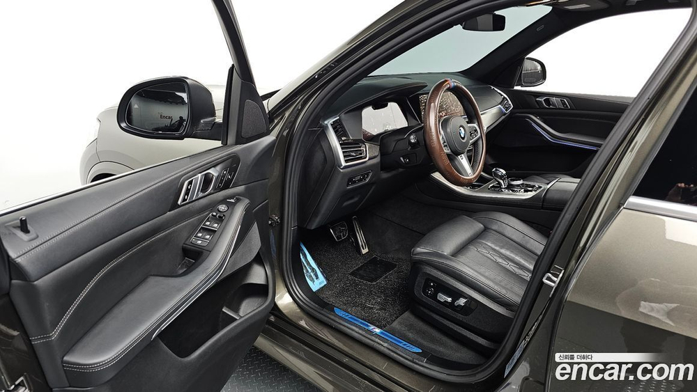 BMW X5 (G05) xDrive 40i M Sports (09.2022)