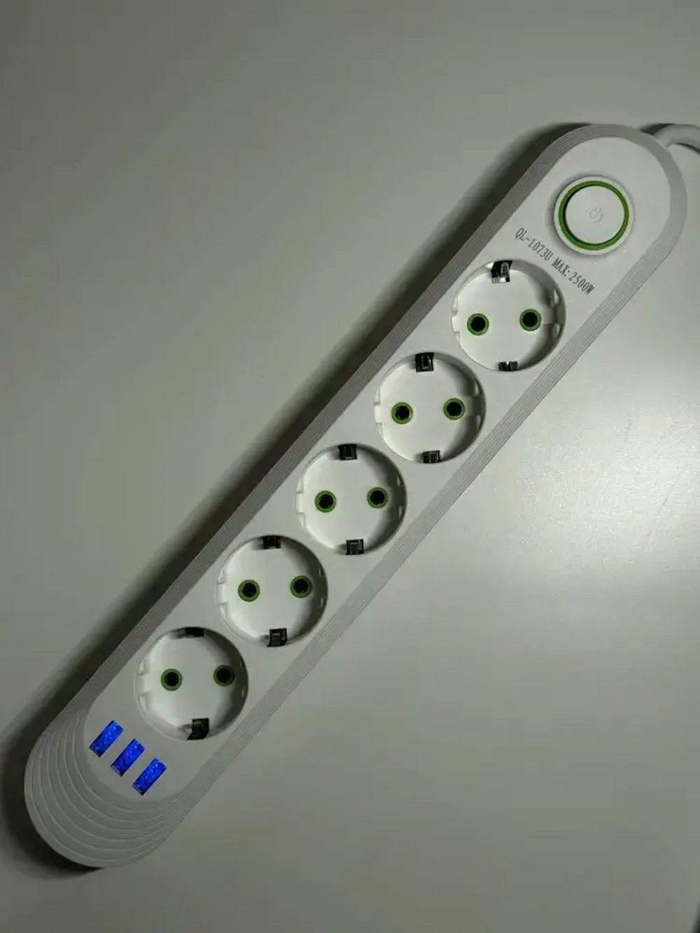 Гибридный удлинитель сетевой фильтр 5 розеток, гибридный пилот, удлинитель, разветвитель, 3 USB, длина провода 5 метров, белый