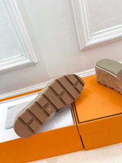 Hermes Eze 30 Sandal