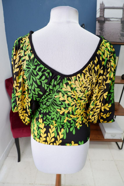 Блузка яркая 46 размер