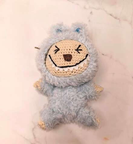 Игрушка вязаная "Лабубу"