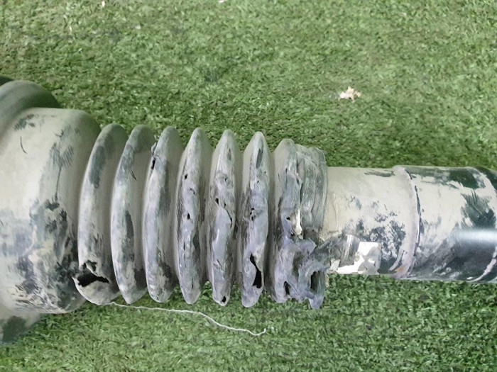 Стойка пневматическая передняя правая Range Rover Sport 2 L494 (2013-2022)