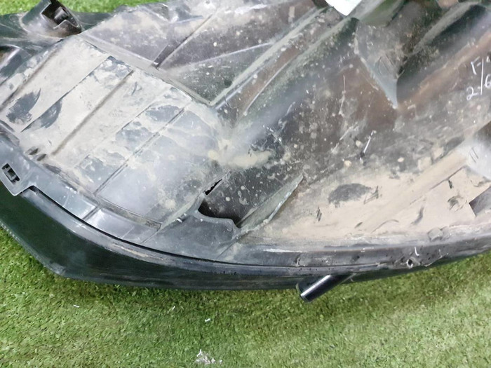 Битая Фара правая Ford EcoSport (2012-2018) галоген