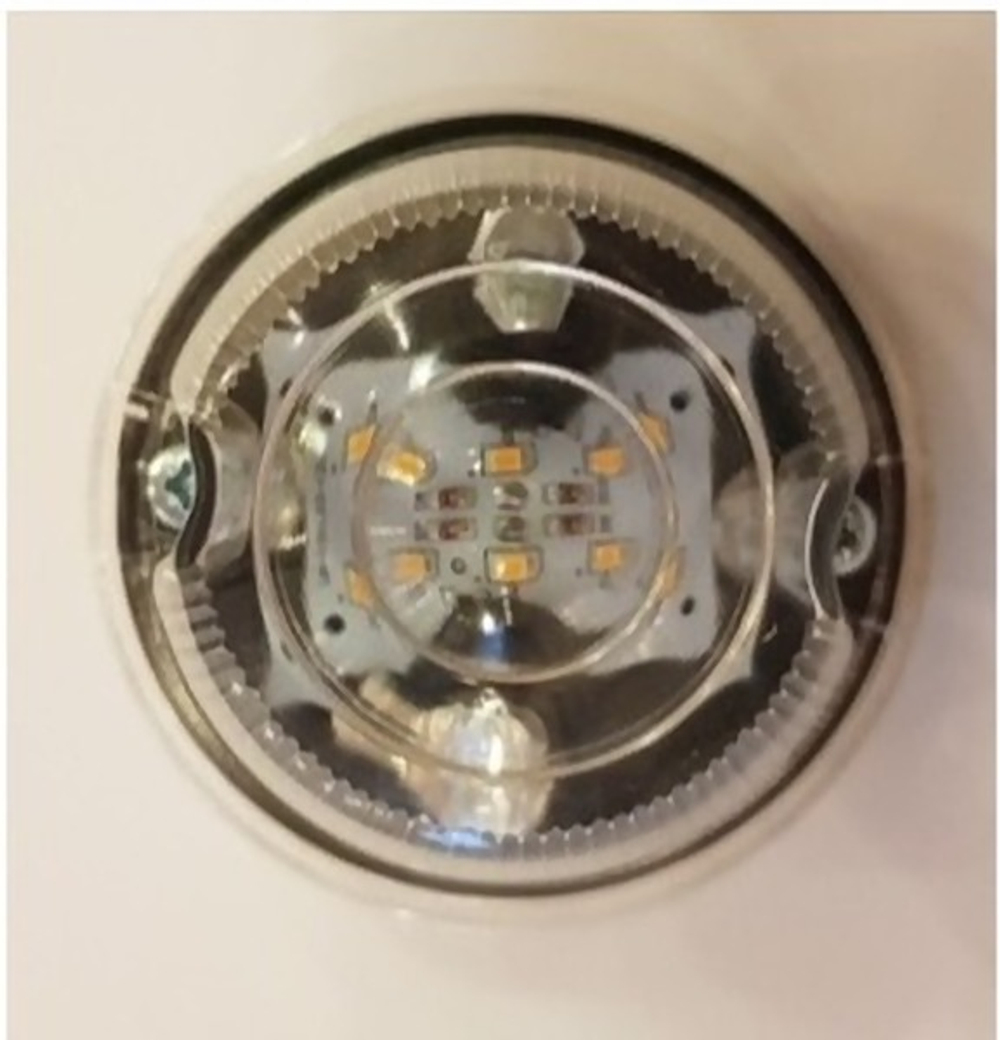 Повторитель поворота УП101-6LED-24в универсальный с пыльником, прозрачный рассеиватель