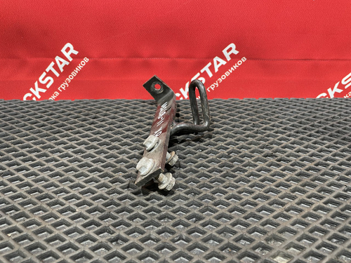 Кронштейн патрубка радиатора