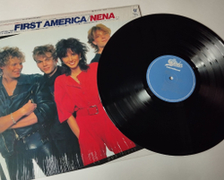 Винтажная виниловая пластинка LP Nena First America (99 Luftballons) (Japan 1984) (Obi) Kino