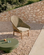 Кресло Olbia с высокой спинкой из искусственного ротанга и массива тика